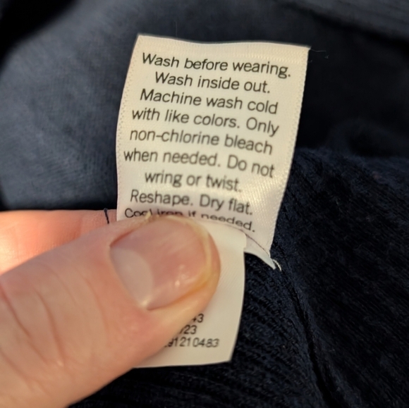 Croft And Barrow Women's Cardigan Size L Navy (EUC) - Picture 5 of 12